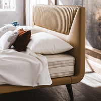 Amadeus Bed