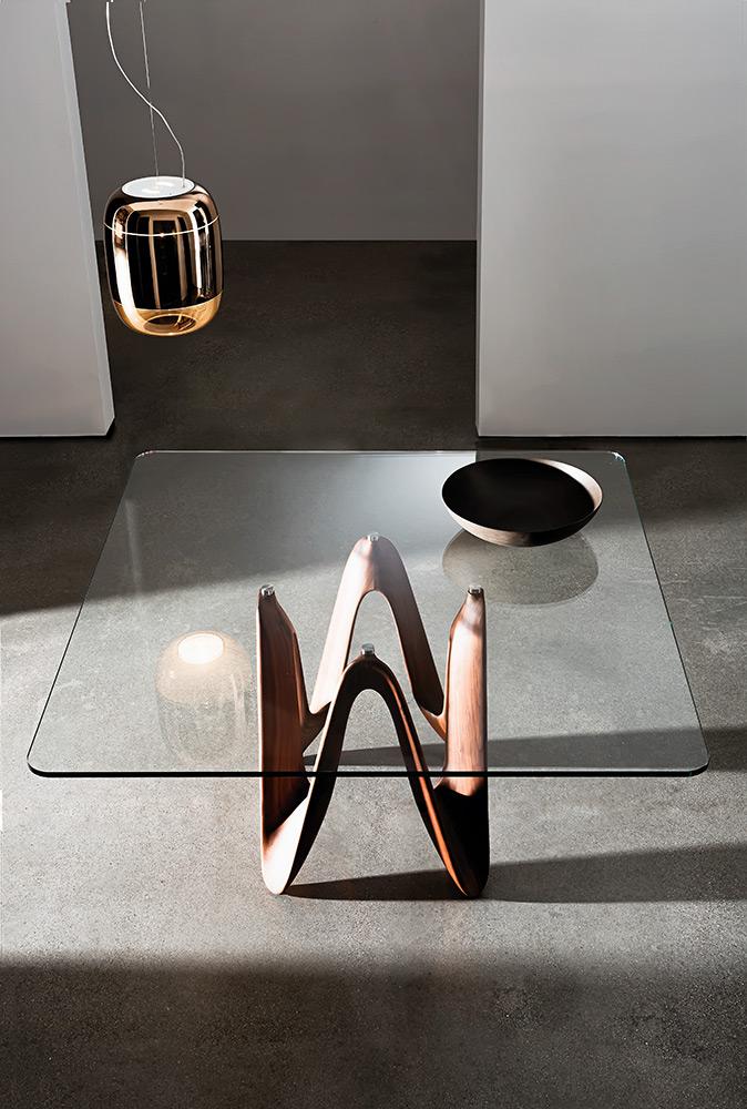 Lambda Dining Table