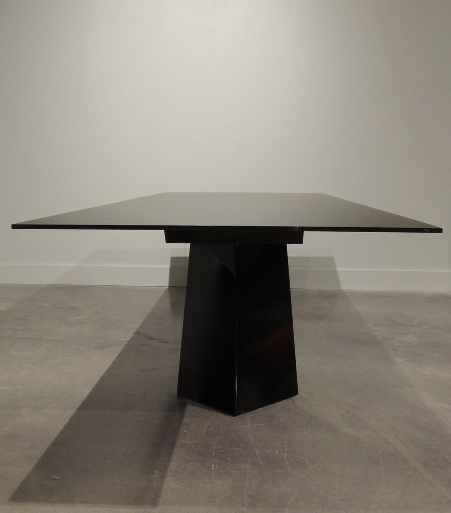 Fiandre Dining Table