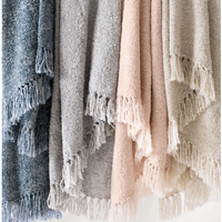 Boucle Throw