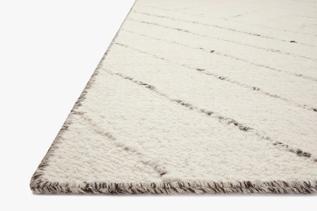 Wylder Ivory/ Black Area Rug