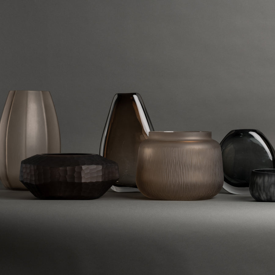 Nadia Vase
