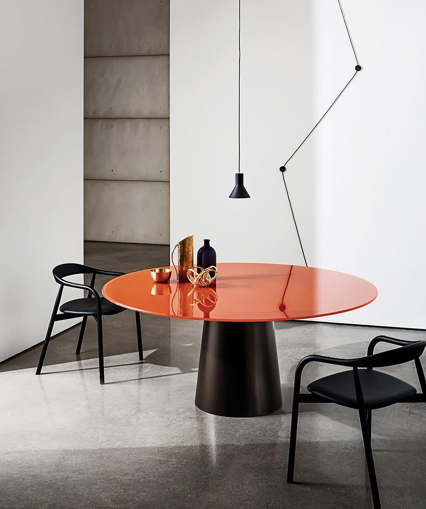 Totem Round Dining Table