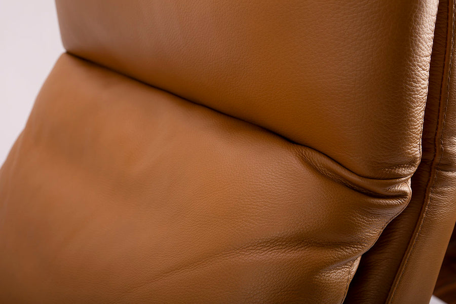 Closed up view of the back of American Leather's Cumulus Comfort Air recliner.