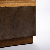 Kobe Low cuboid side table with wooden look made from ollection of organic designed metal and “Toasted Yukas” wood species from South America. Closed up bottom view.