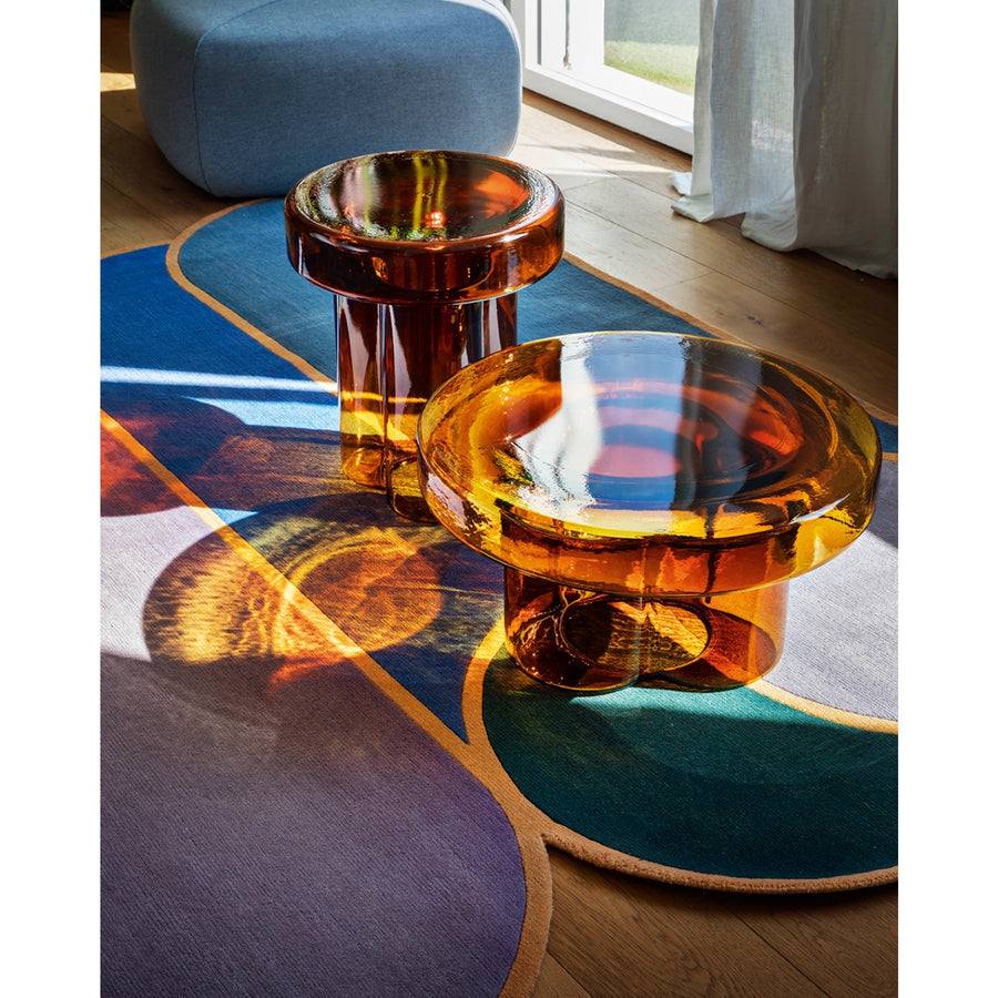 Coffee and side-table with blown Murano glass with three large petals forming the stem.